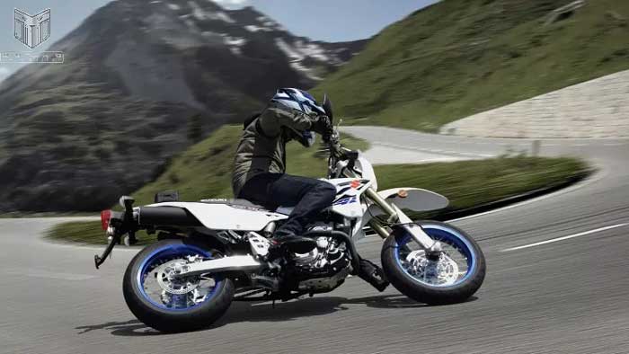 چرا موتورسیکلت سوزوکی DR-Z400S بهترین مدل آفرود معرفی شده است